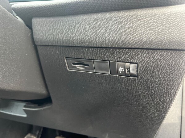 Used Vauxhall Astra 2023 for sale - 76091043: Photo 22