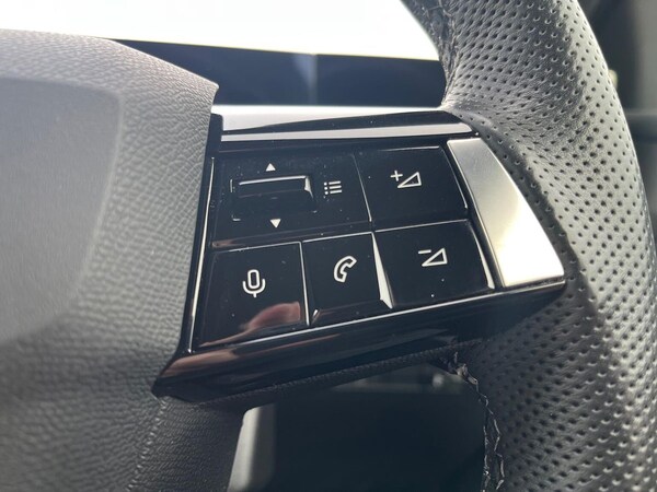 Used Vauxhall Astra 2023 for sale - 76091043: Photo 26