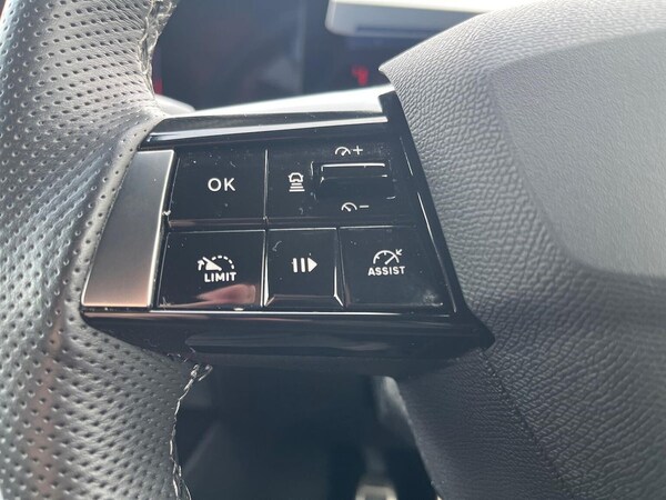 Used Vauxhall Astra 2023 for sale - 76091043: Photo 27