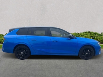 Used Vauxhall Astra 2023 for sale - 76091043: Photo 3