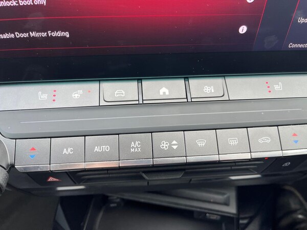 Used Vauxhall Astra 2023 for sale - 76091043: Photo 44