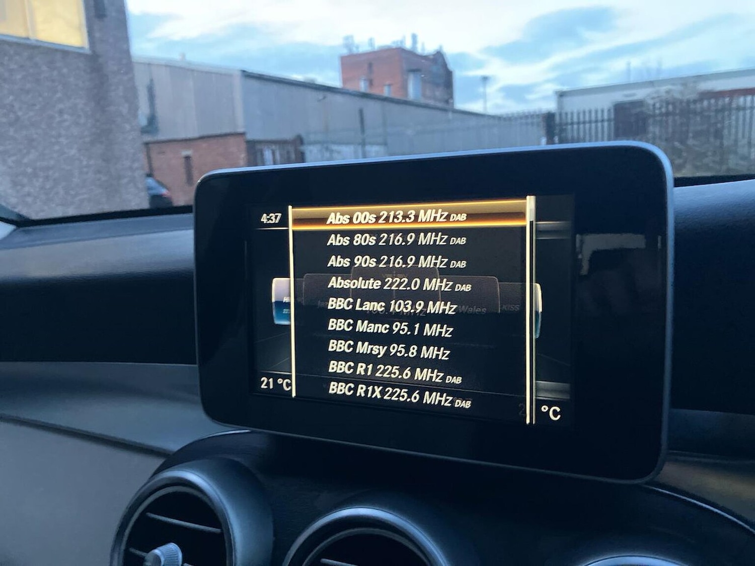 Used Mercedes-Benz GLC 2017 for sale - 77676327: Photo 11