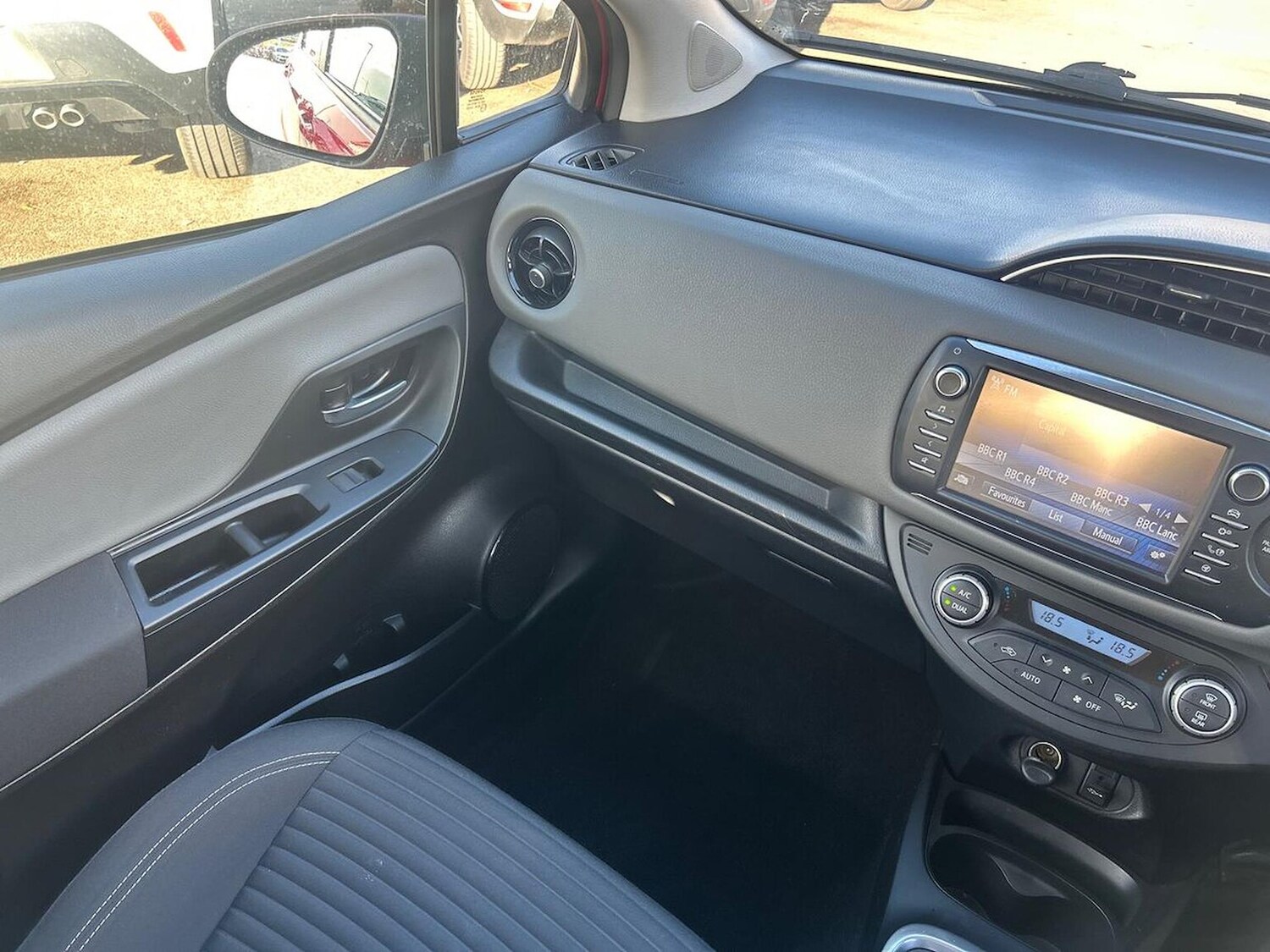 Used Toyota Yaris 2020 for sale - 76374339: Photo 13