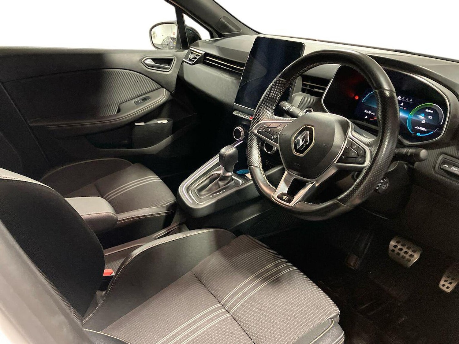 Used Renault Clio 2023 for sale - 77775211: Photo 15