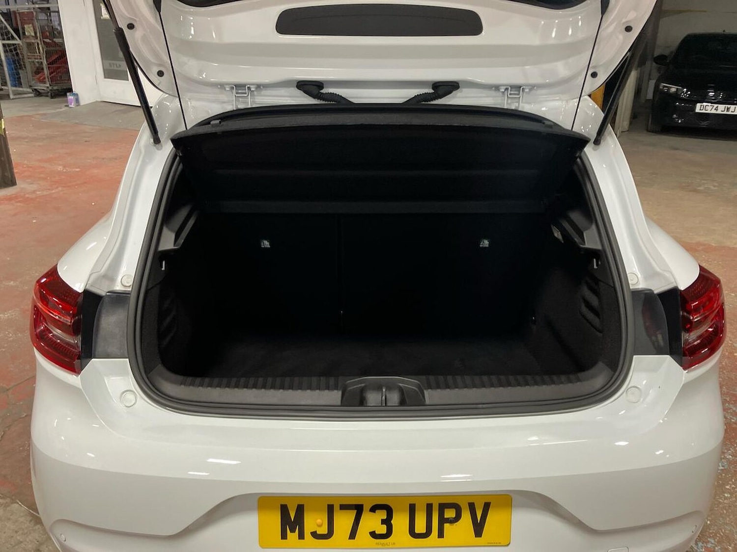 Used Renault Clio 2023 for sale - 77775211: Photo 17