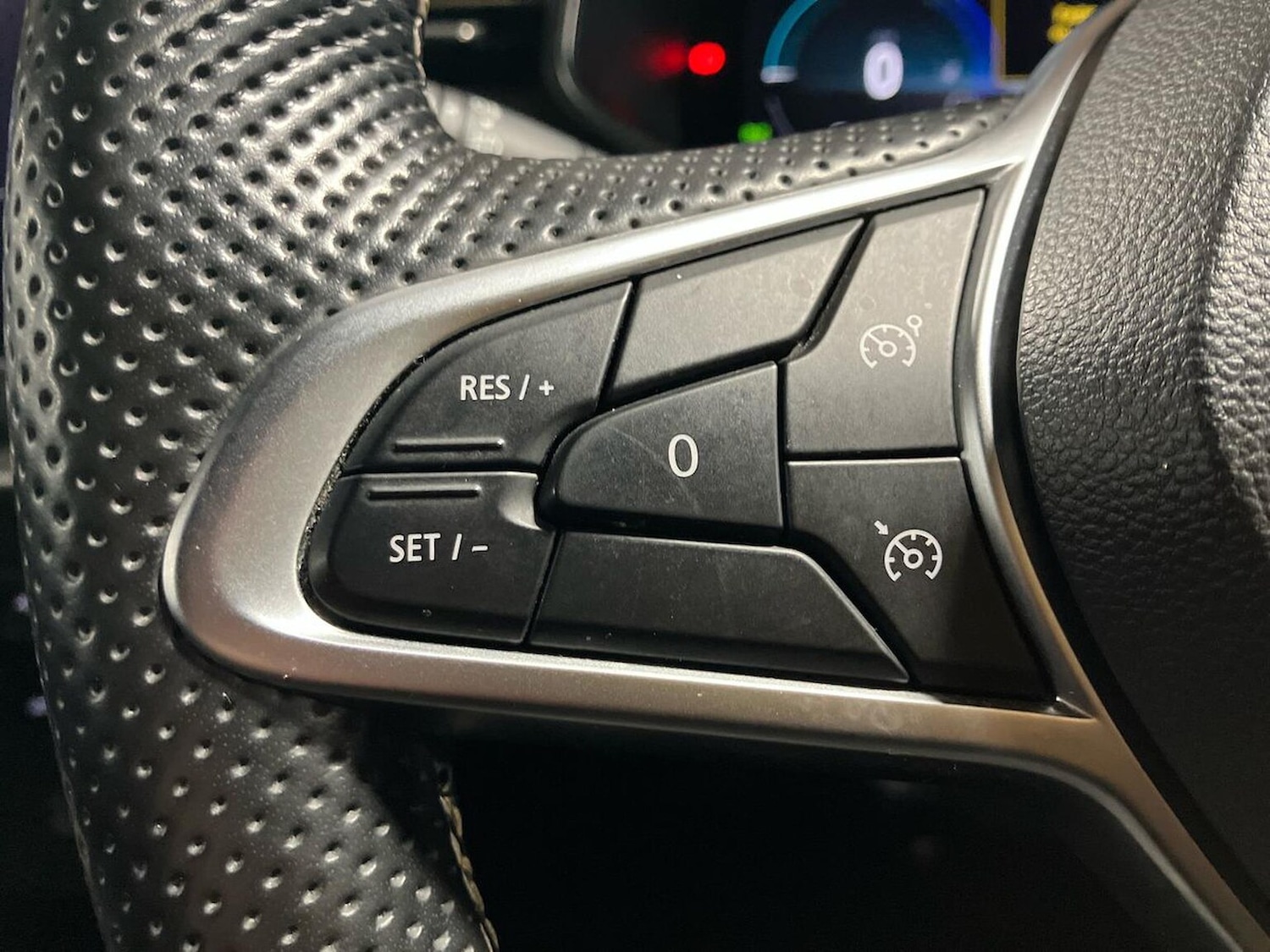 Used Renault Clio 2023 for sale - 77775211: Photo 26