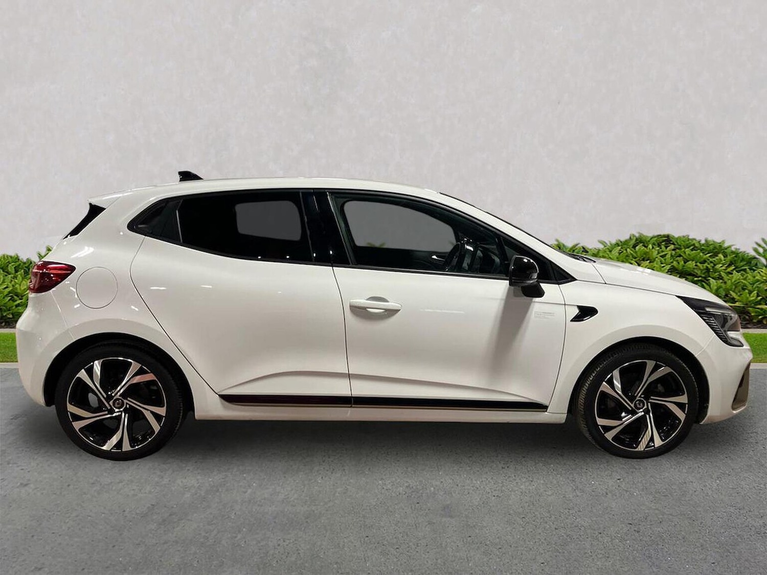 Used Renault Clio 2023 for sale - 77775211: Photo 3