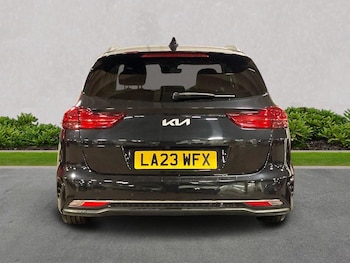 Used Kia Ceed 2023 for sale - 76951181: Photo