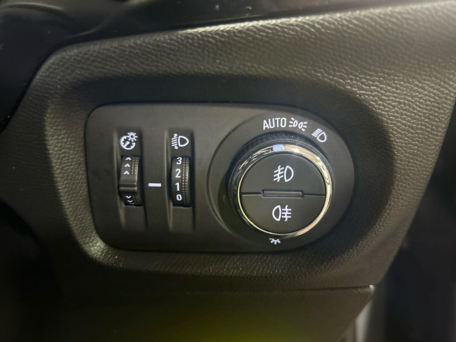 Used Vauxhall Corsa 2023 for sale - 76932271: Photo 30