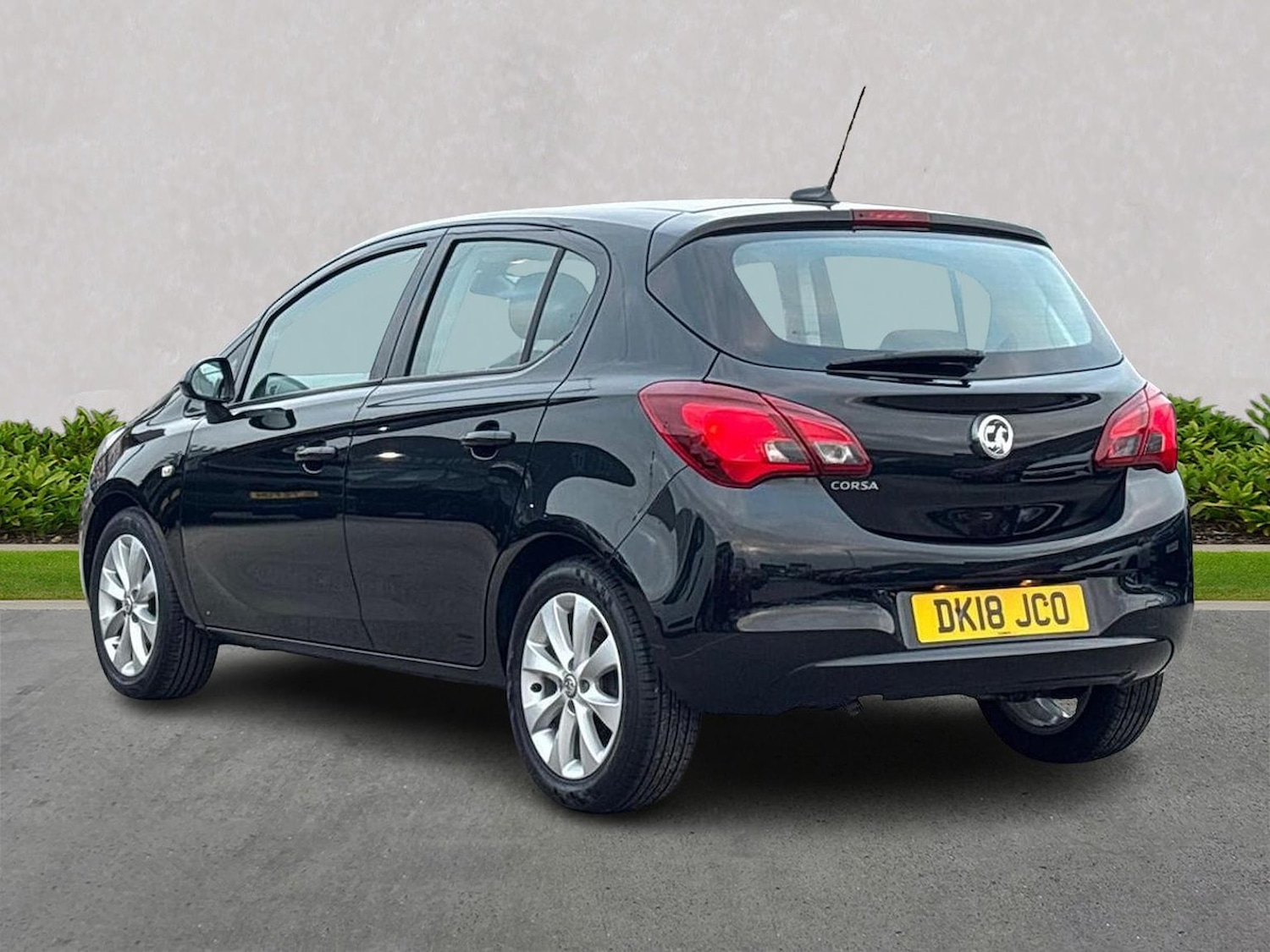 Used Vauxhall Corsa 2018 for sale - 76391760: Photo 2
