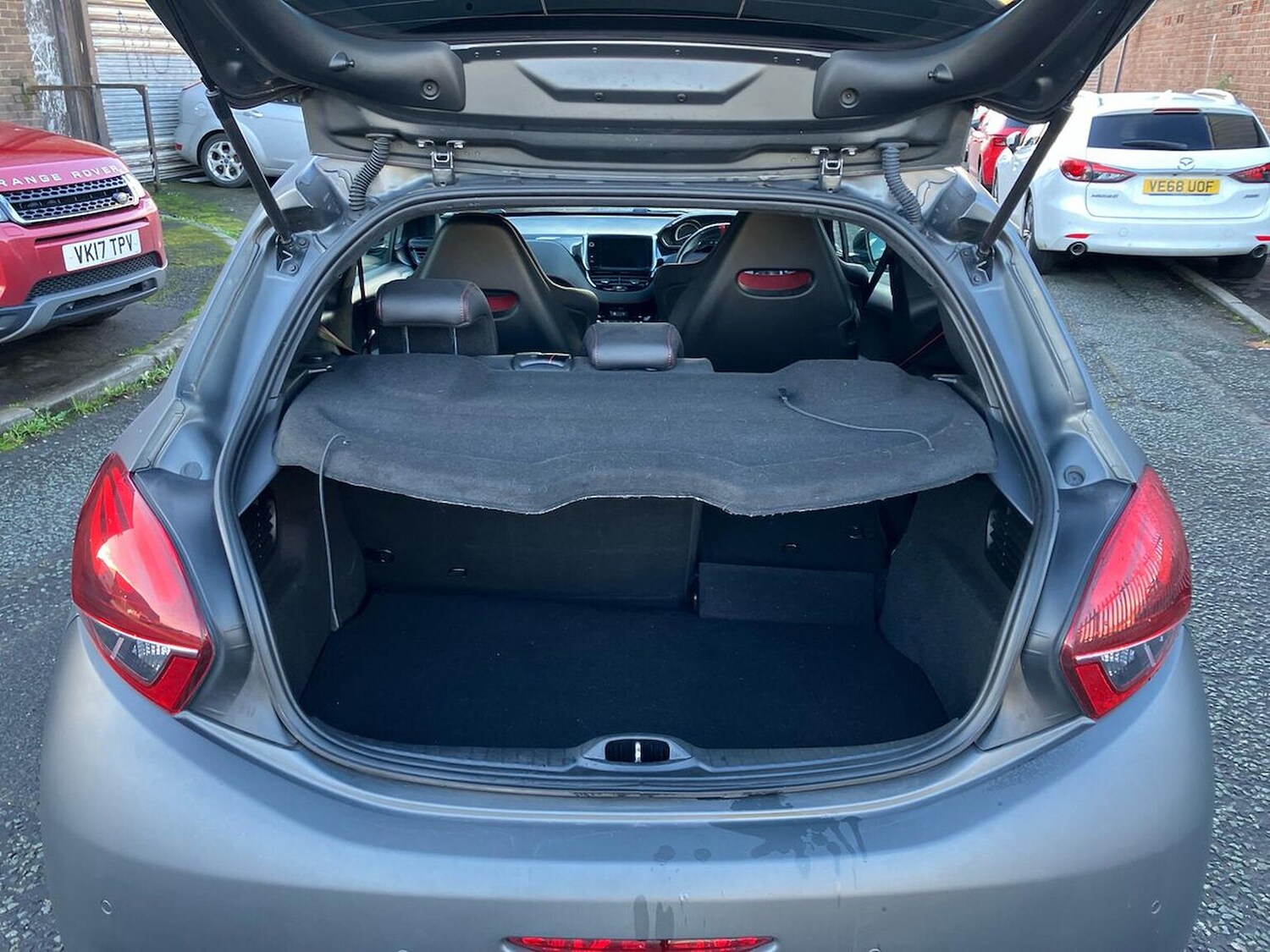 Used Peugeot 208 2016 for sale - 76778250: Photo 17