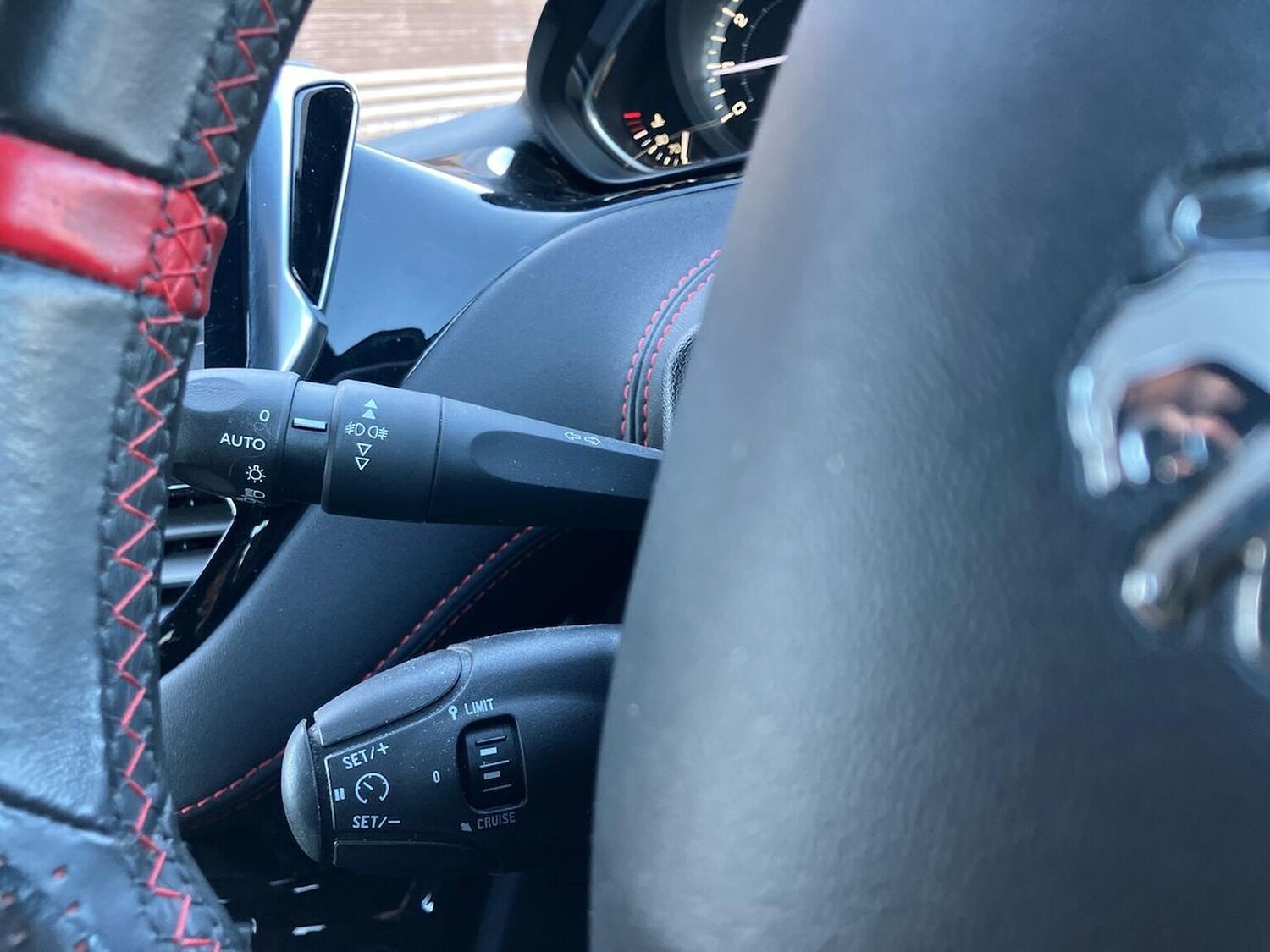 Used Peugeot 208 2016 for sale - 76778250: Photo 28