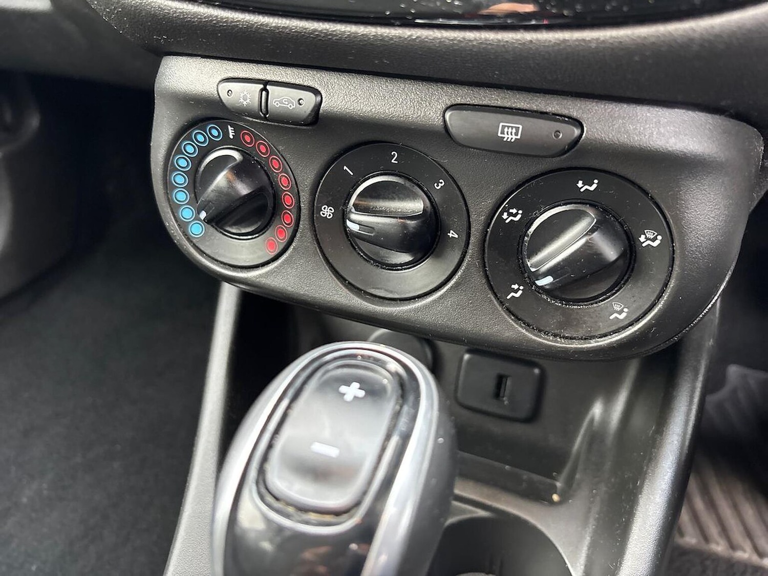 Used Vauxhall Corsa 2018 for sale - 77803447: Photo 10