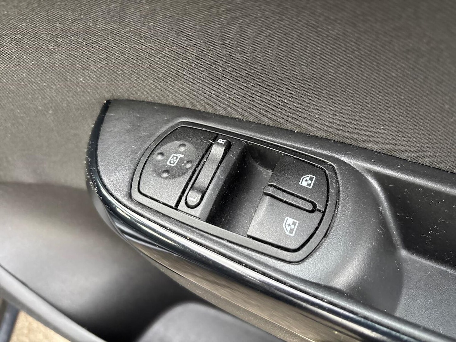 Used Vauxhall Corsa 2018 for sale - 77803447: Photo 19