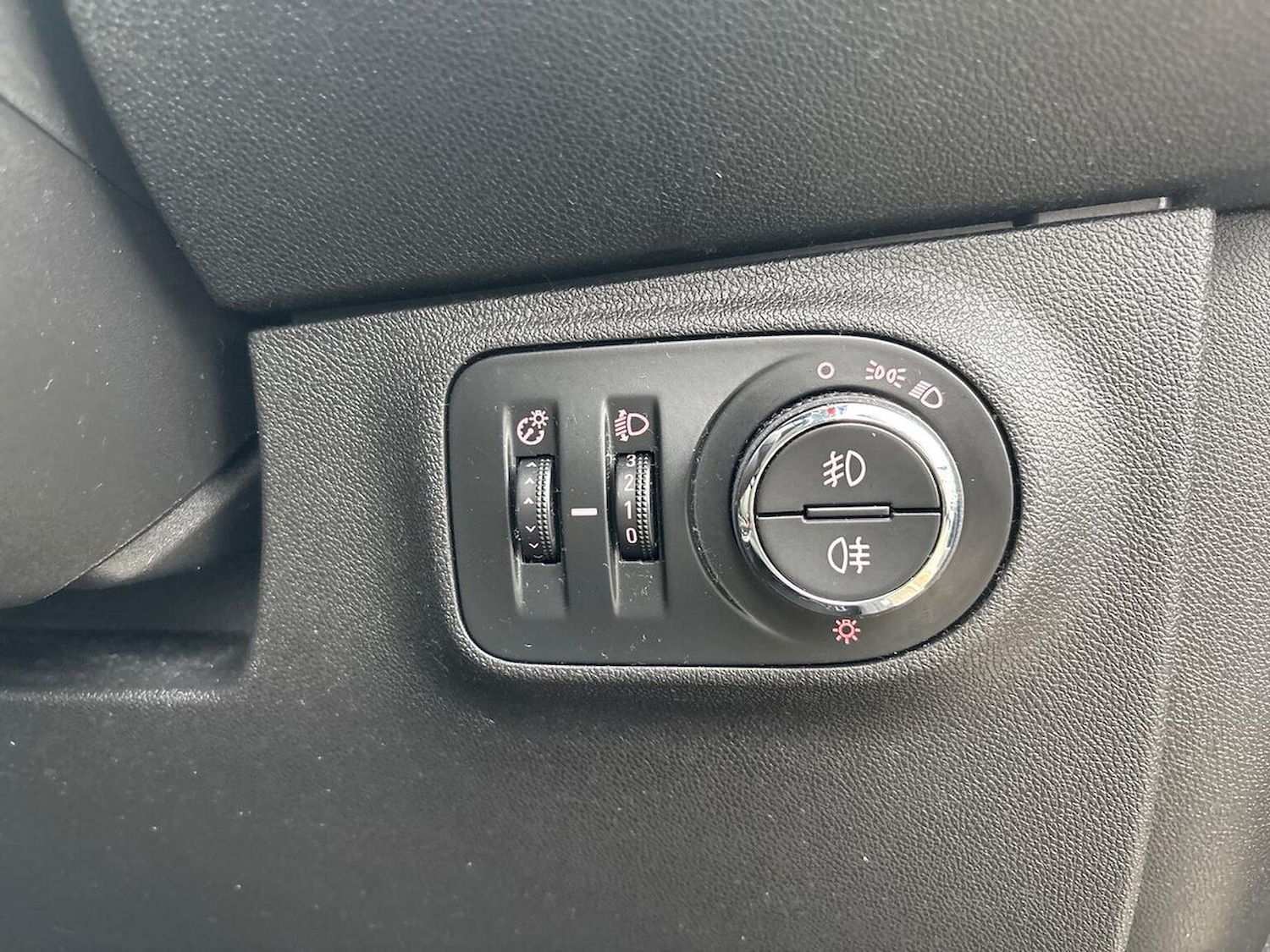 Used Vauxhall Corsa 2018 for sale - 77803447: Photo 20