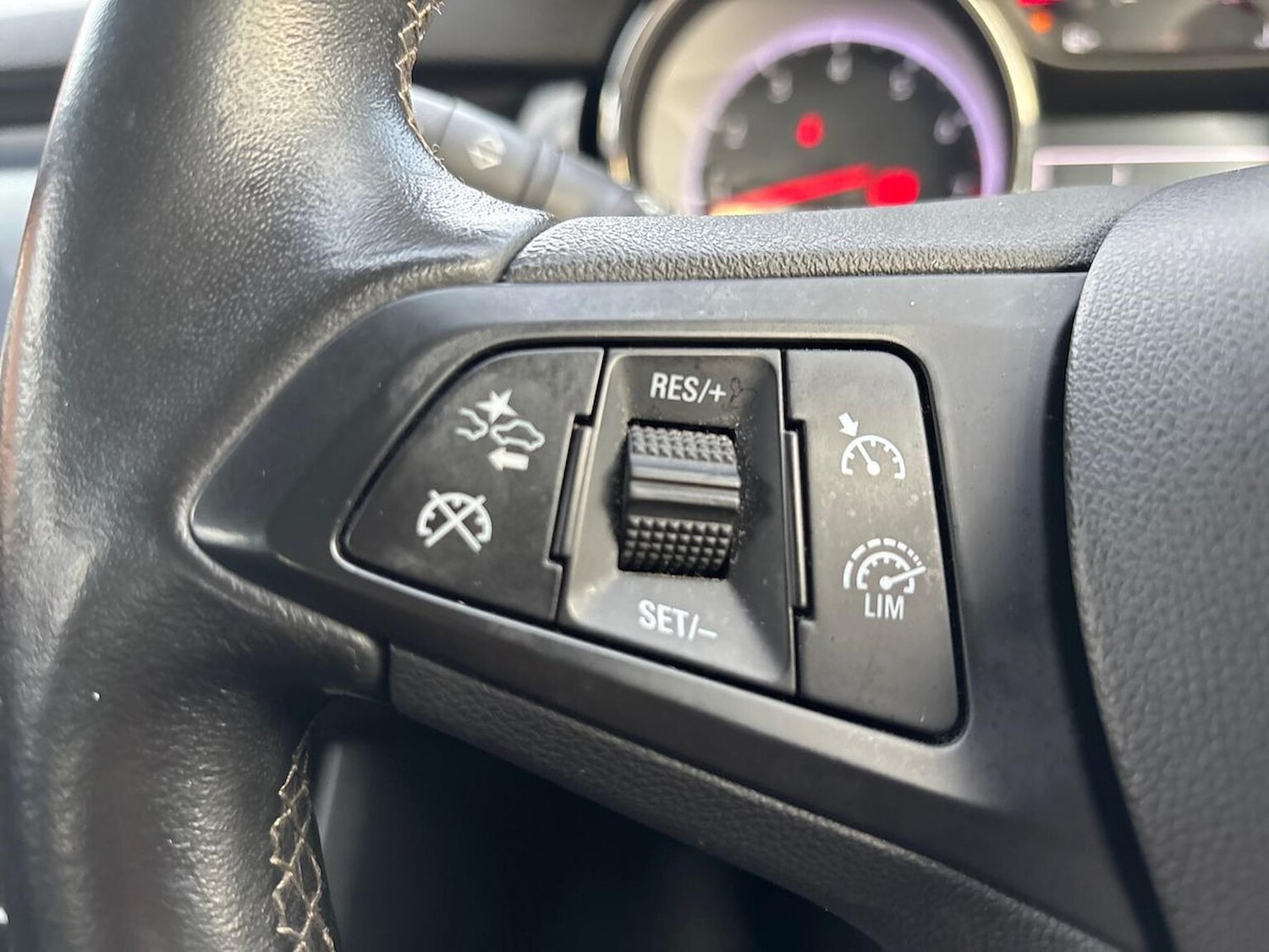 Used Vauxhall Astra 2017 for sale - 76655913: Photo 27