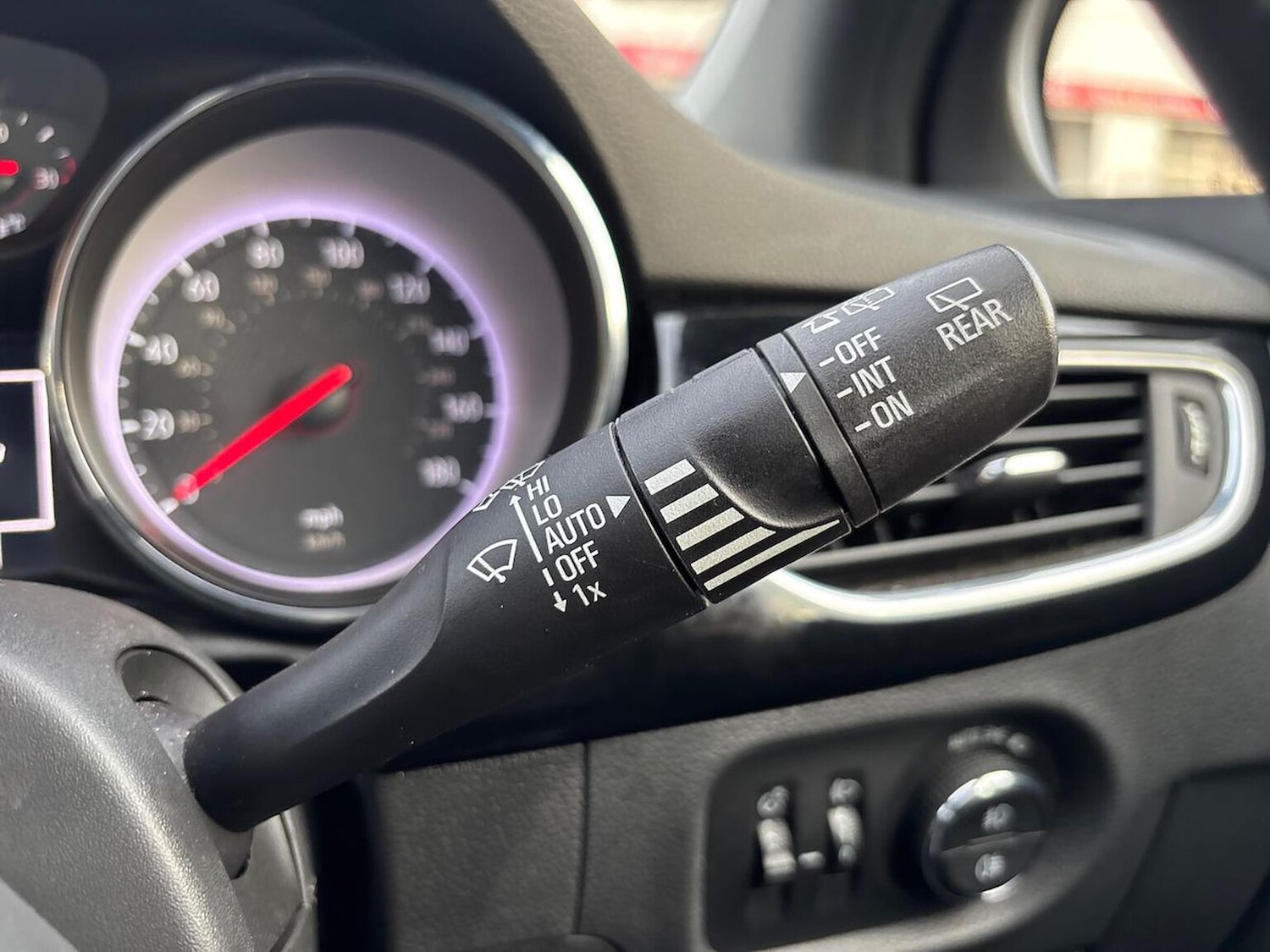 Used Vauxhall Astra 2017 for sale - 76655913: Photo 28