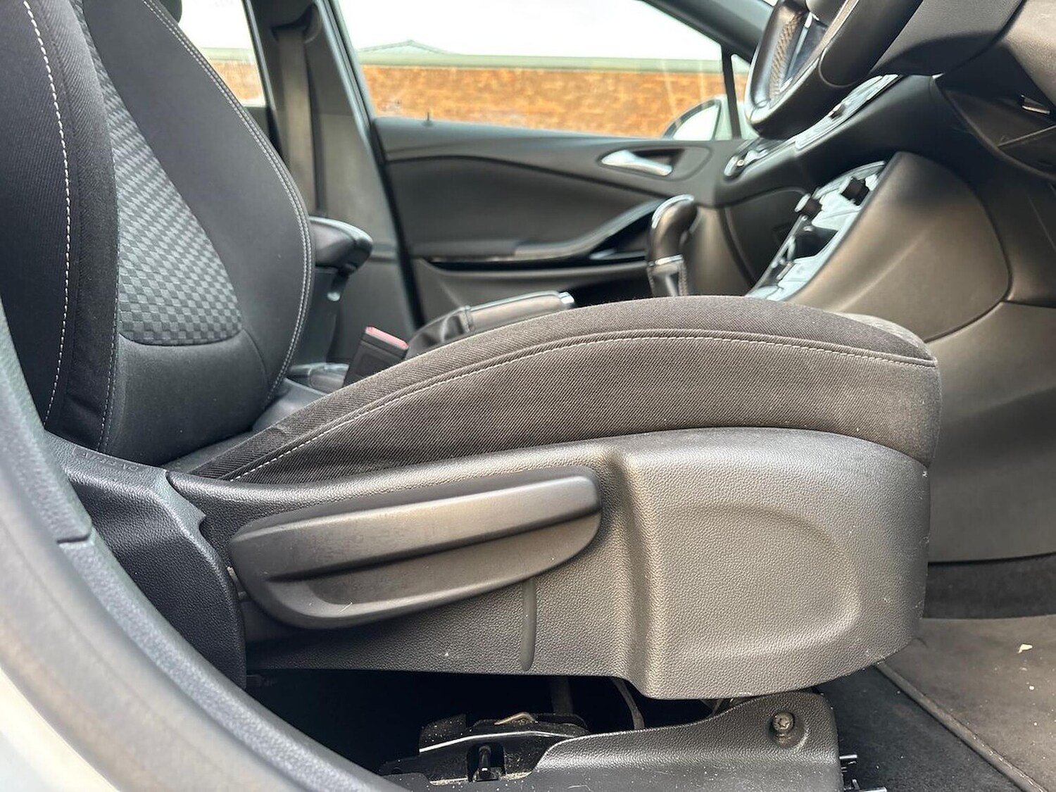 Used Vauxhall Astra 2017 for sale - 76655913: Photo 30