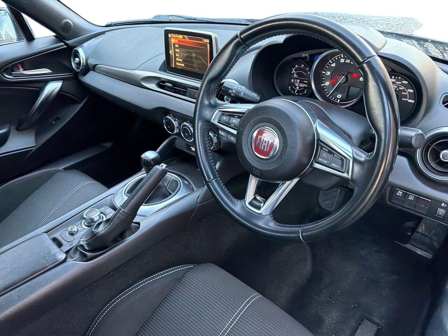 Used Fiat 124 Spider 2017 for sale - 76932276: Photo 15