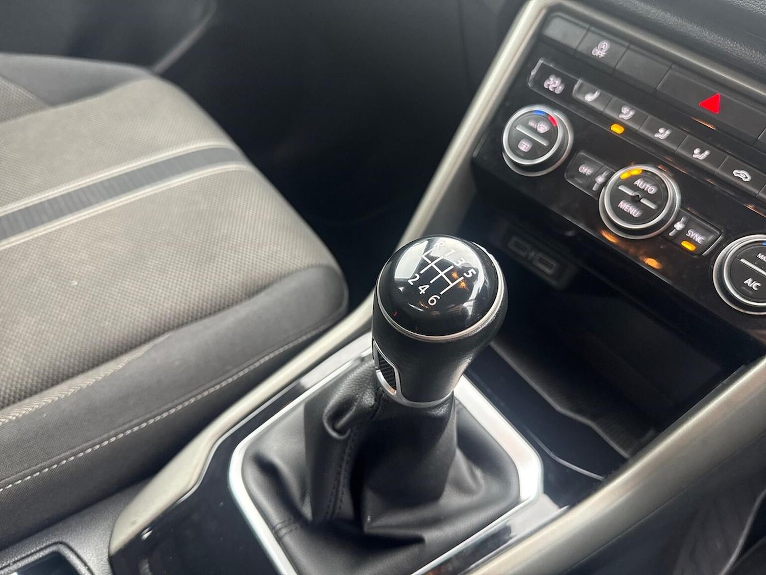 Used Volkswagen T-Roc 2020 for sale - 76554213: Photo 13