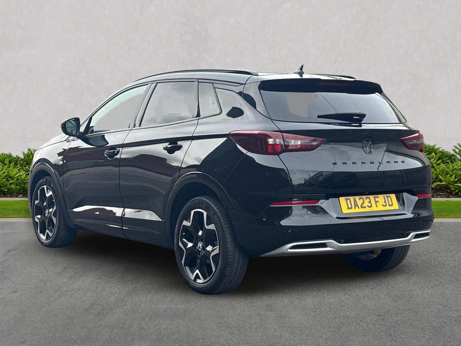 Used Vauxhall Grandland 2023 for sale - 78196417: Photo 2