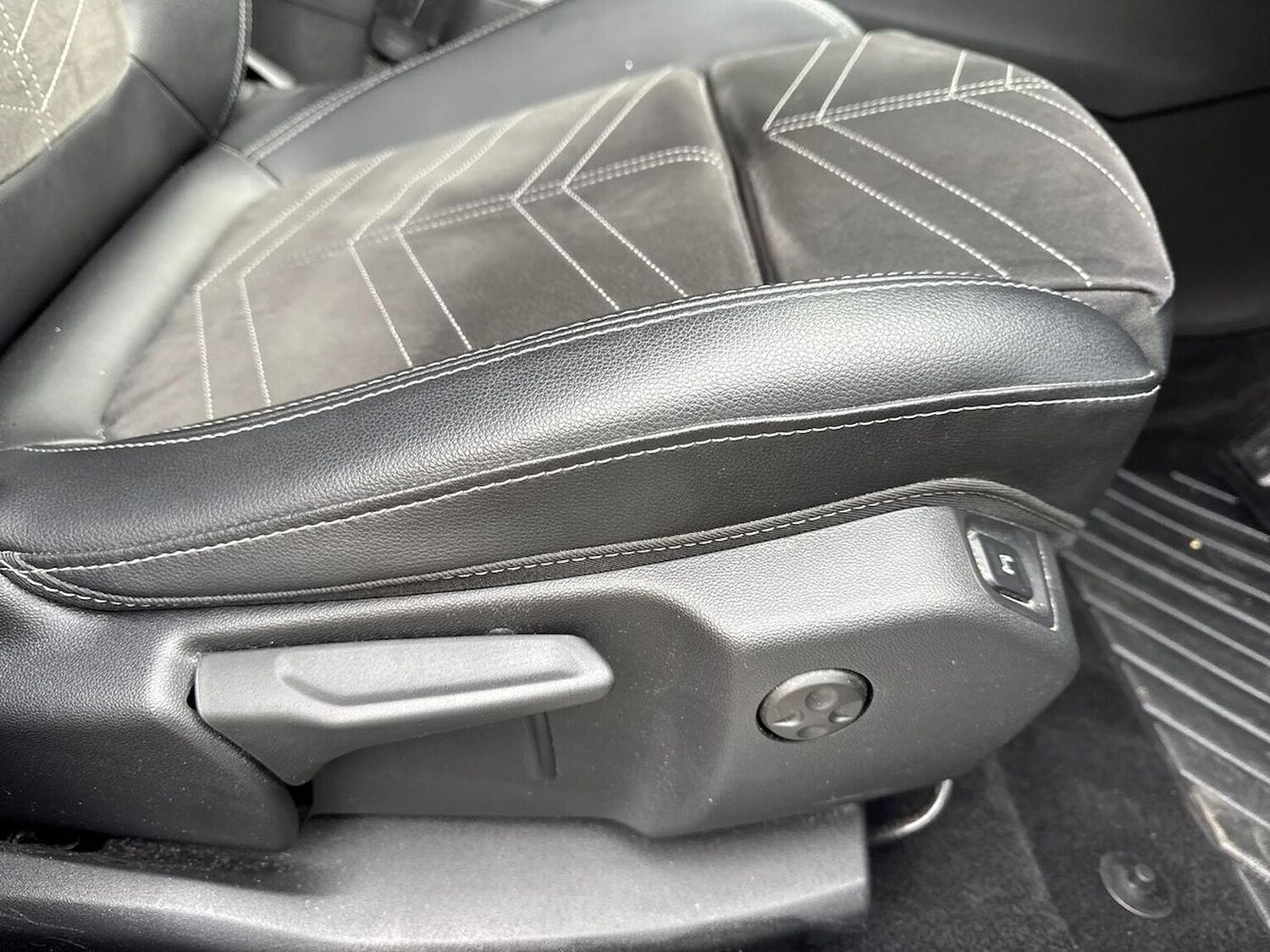 Used Vauxhall Grandland 2023 for sale - 78196417: Photo 32