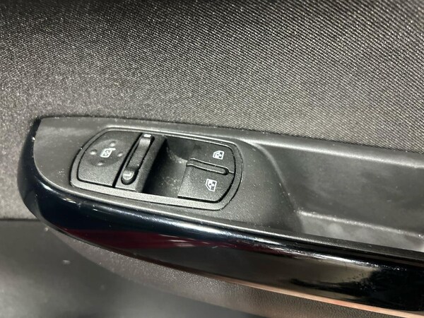 Used Vauxhall Corsa 2019 for sale - 76047744: Photo 21