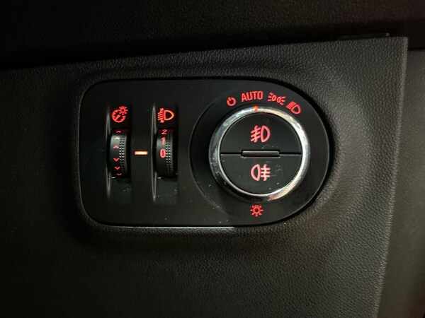 Used Vauxhall Corsa 2019 for sale - 76047744: Photo 22