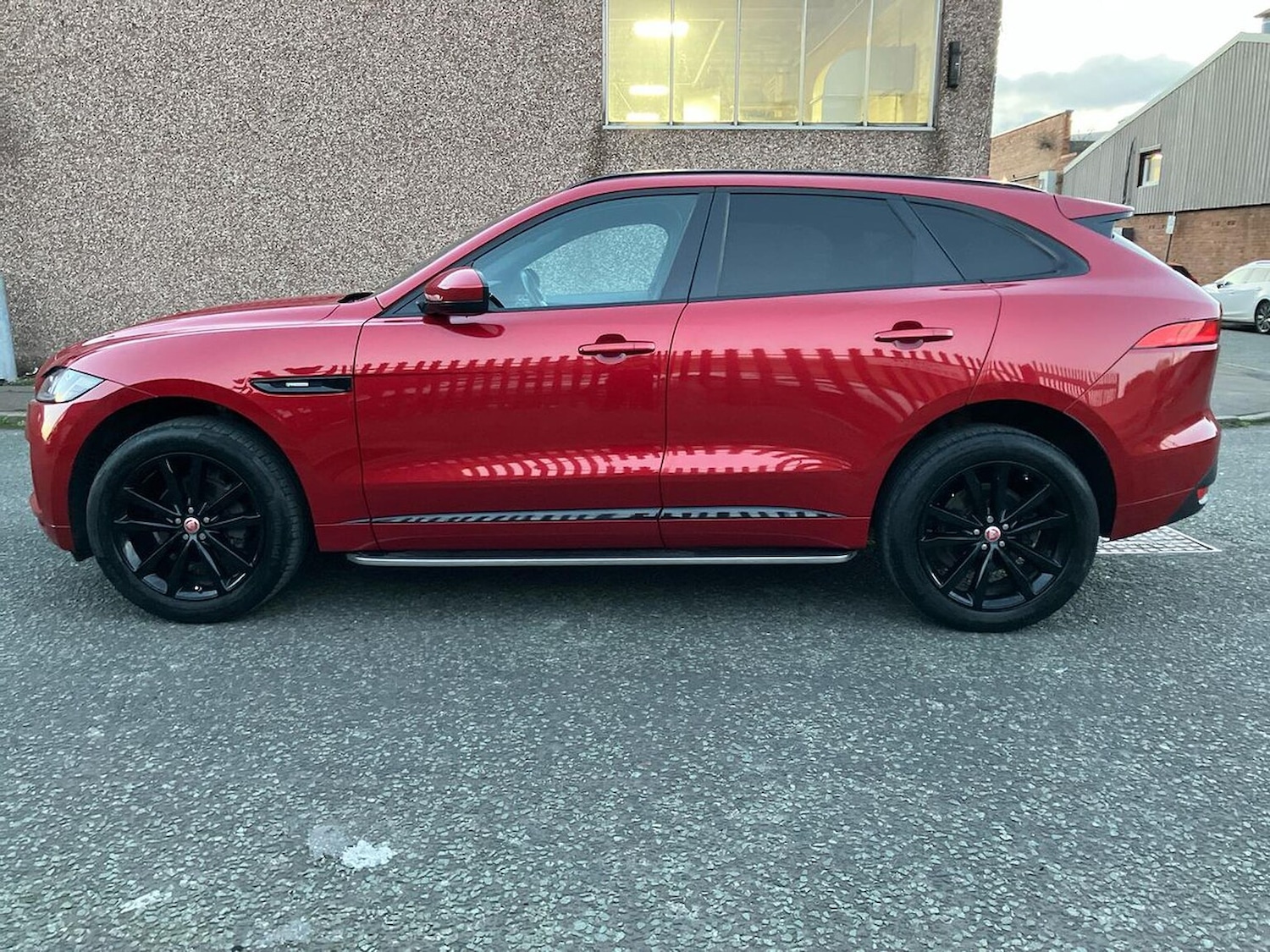 Used Jaguar F-Pace 2019 for sale - 76627941: Photo 19