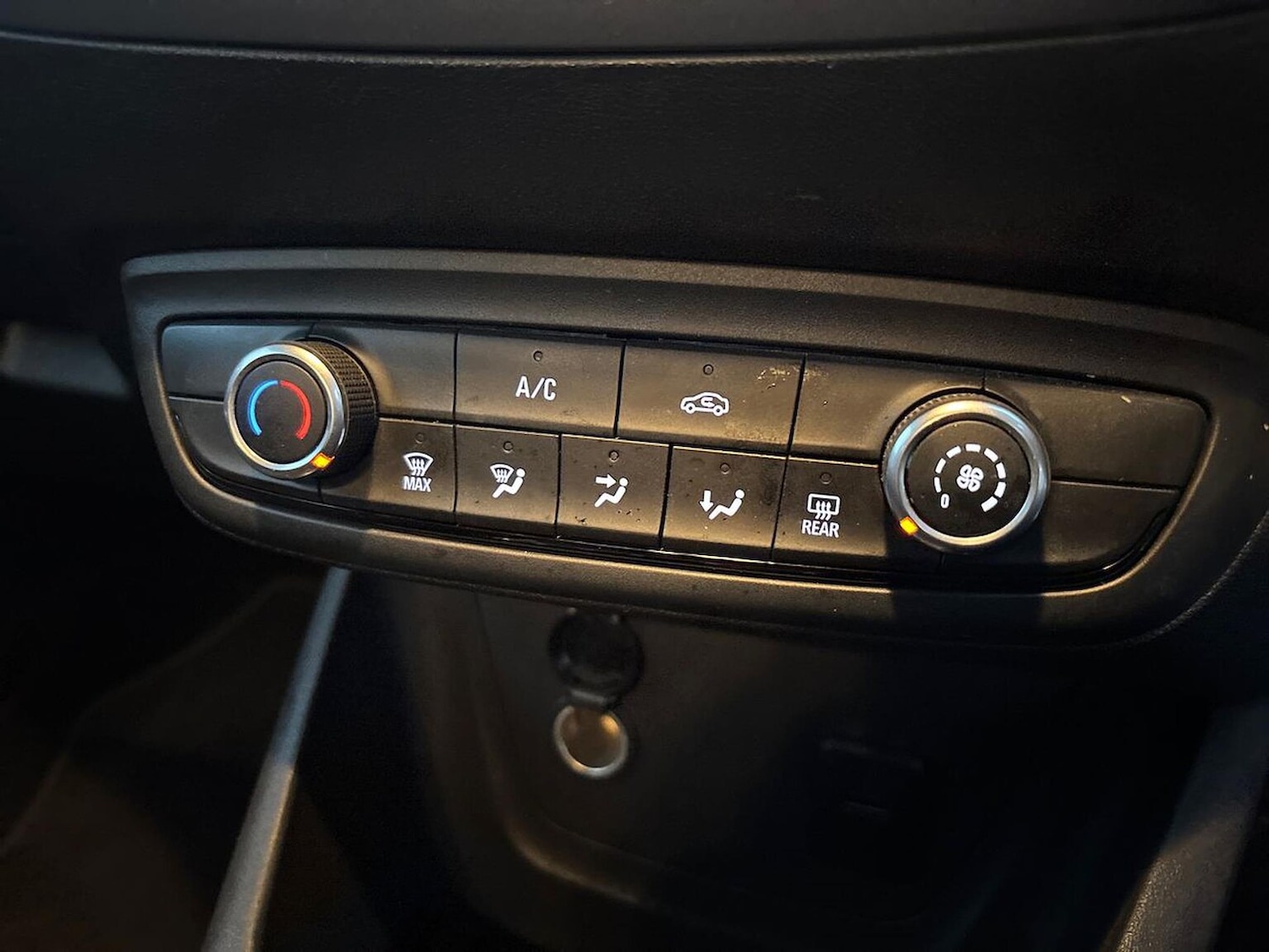 Used Vauxhall Crossland 2021 for sale - 76455310: Photo 10