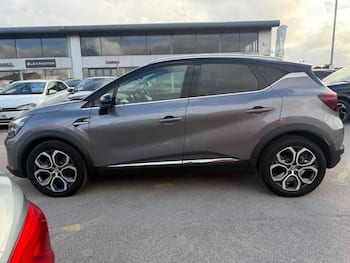 Used Renault Captur 2023 for sale - 79865668: Photo