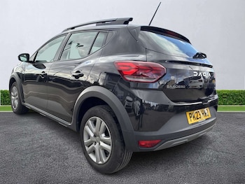 Used Dacia Sandero Stepway 2023 for sale - 79391999: Photo