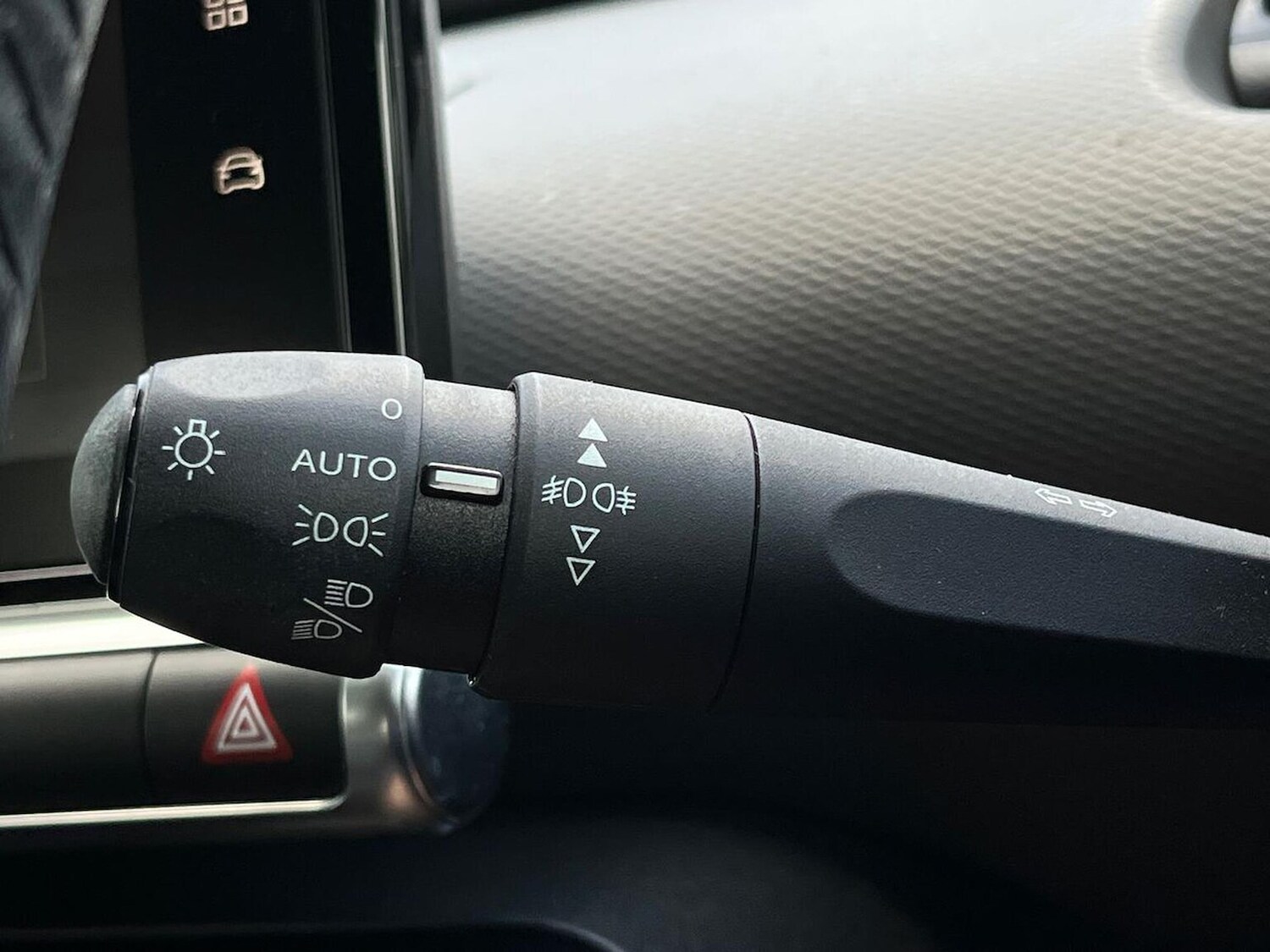 Used Citroen C4 Cactus 2020 for sale - 76127177: Photo 28