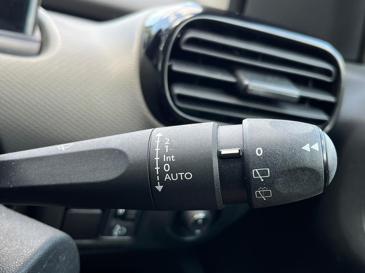 Used Citroen C4 Cactus 2020 for sale - 76127177: Photo 29