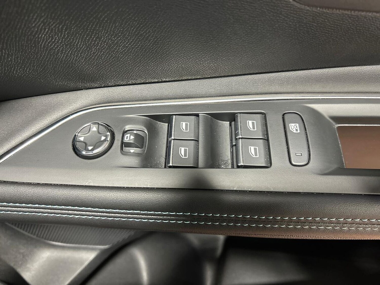 Used Peugeot 3008 2023 for sale - 78196404: Photo 23