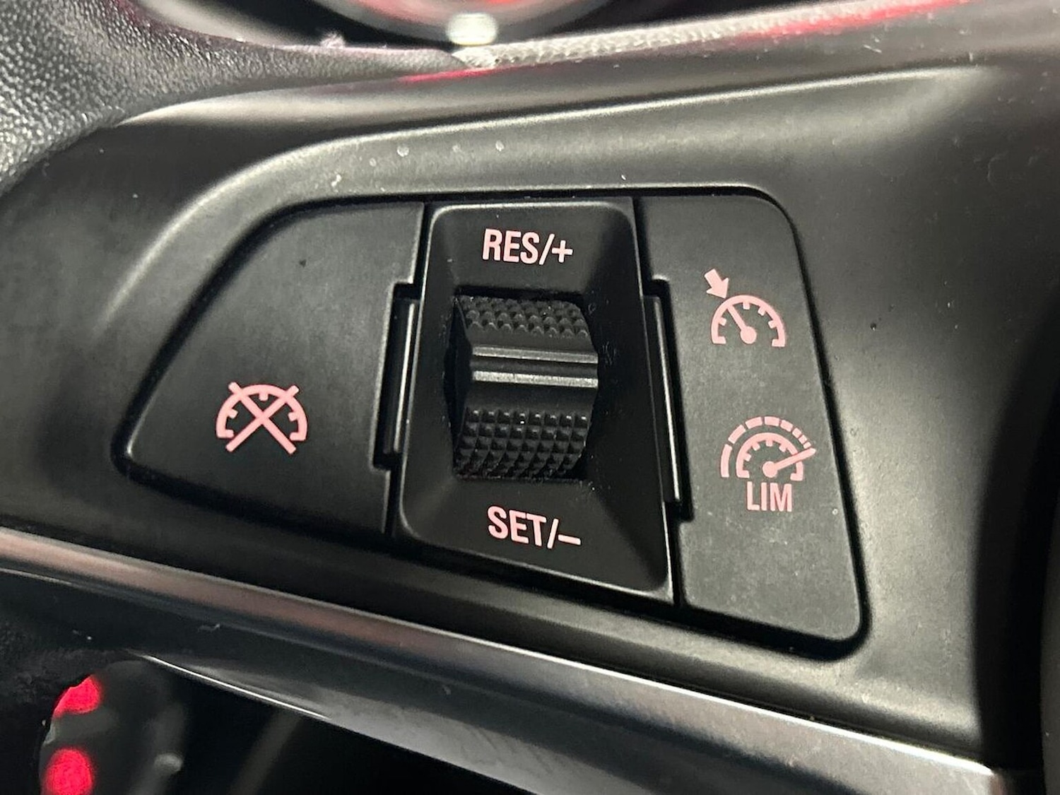 Used Vauxhall ADAM 2016 for sale - 77077368: Photo 29