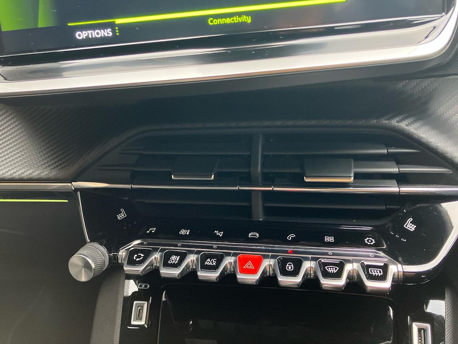 Used Peugeot 2008 2022 for sale - 76281181: Photo 12