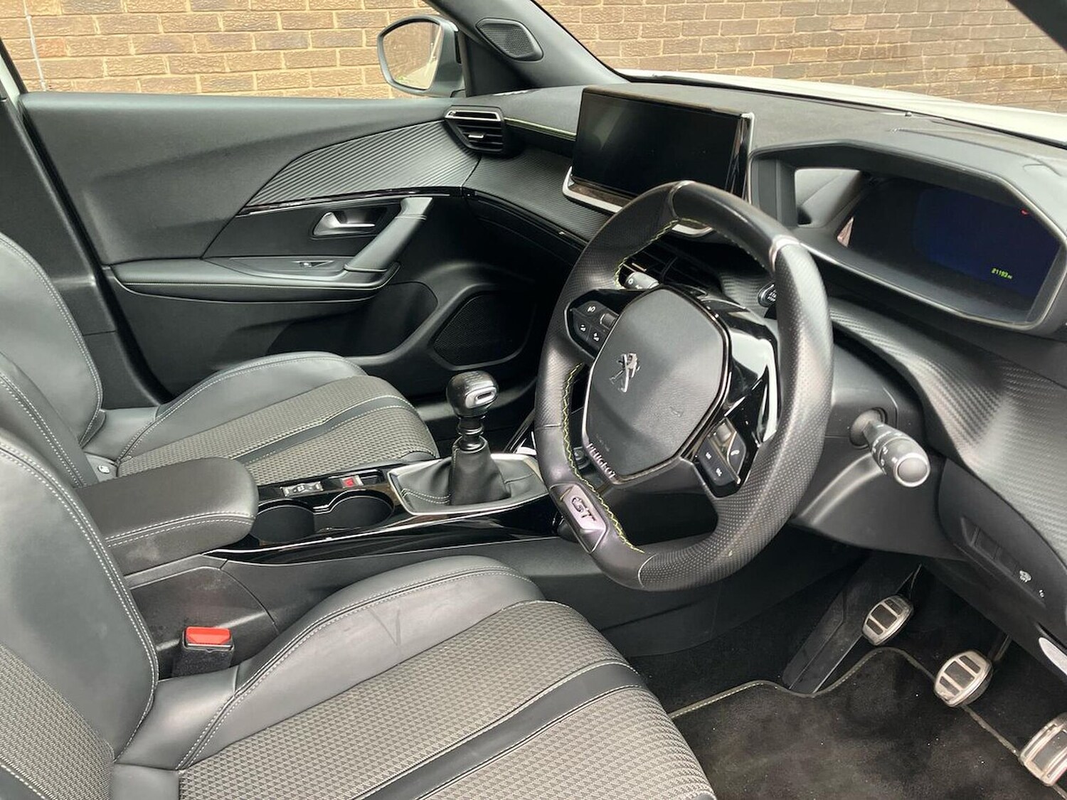 Used Peugeot 2008 2022 for sale - 76281181: Photo 15