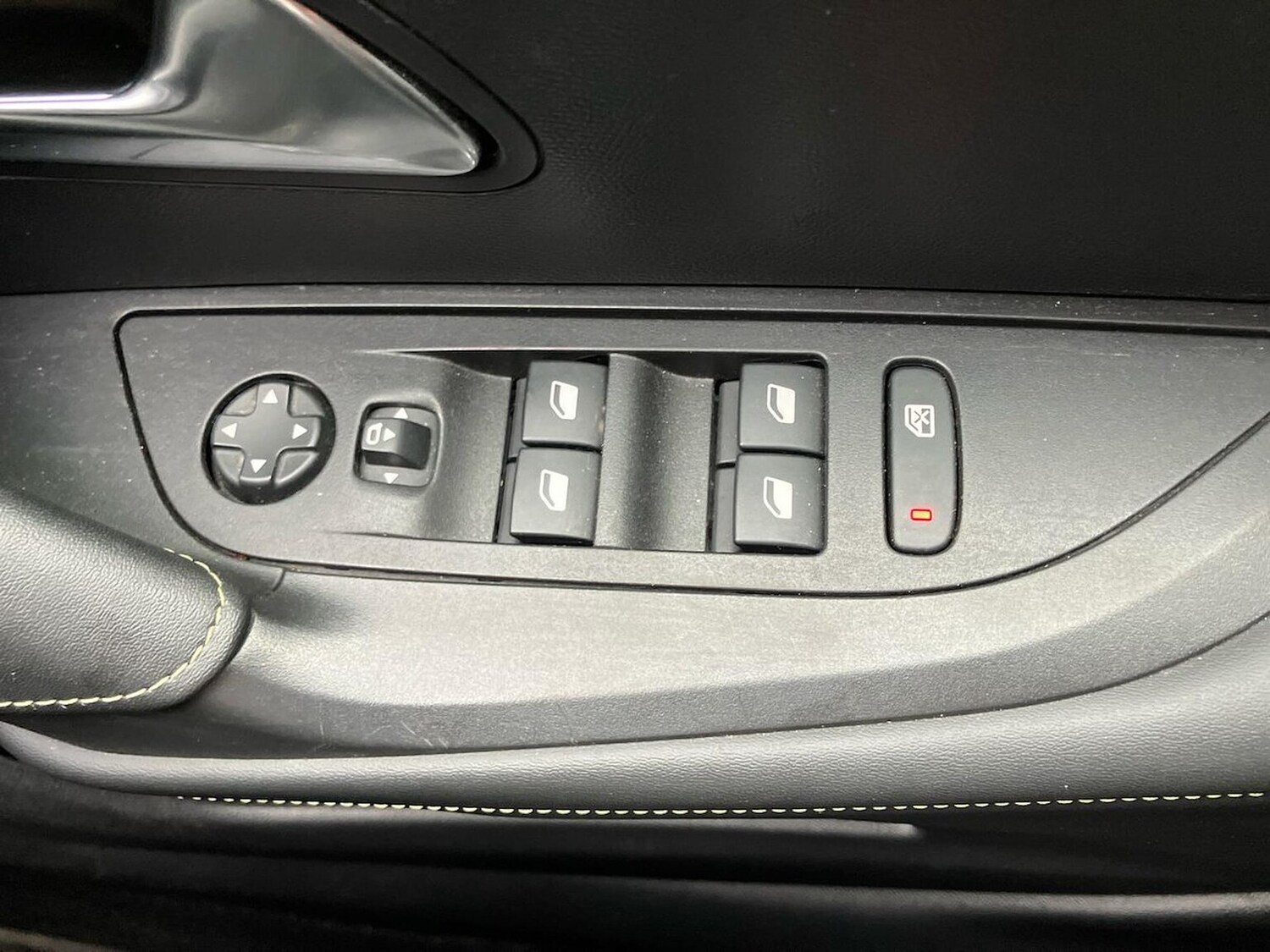 Used Peugeot 2008 2022 for sale - 76281181: Photo 21