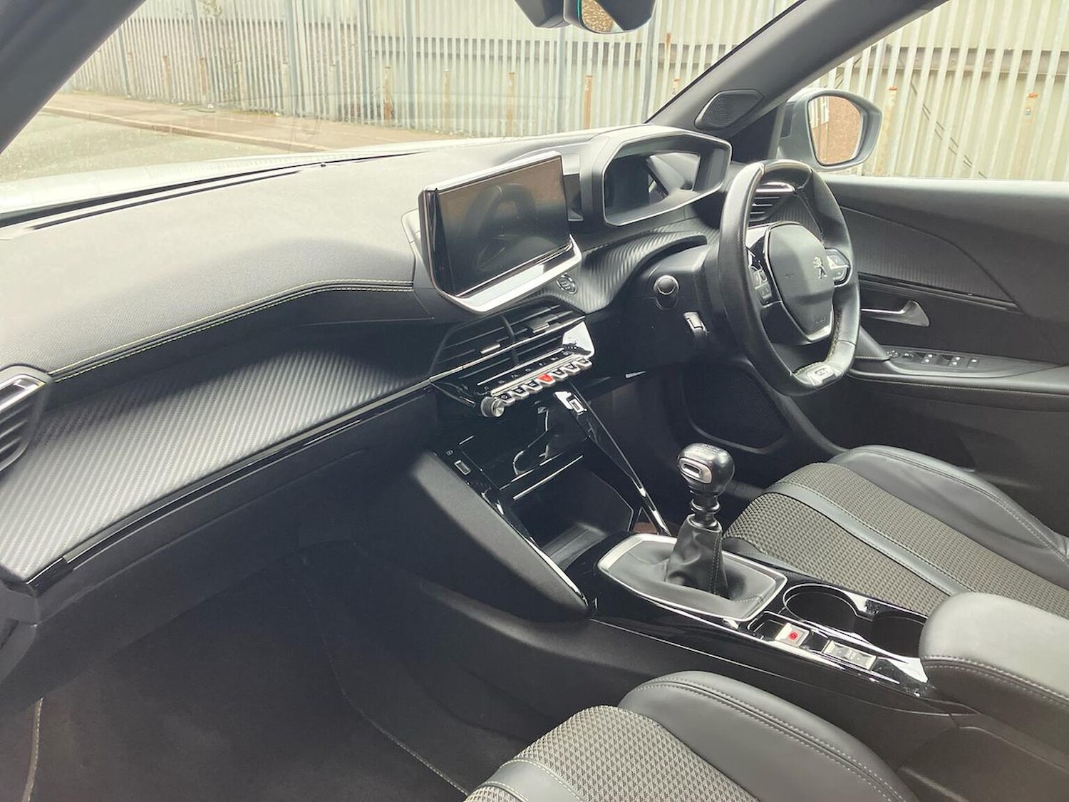 Used Peugeot 2008 2022 for sale - 76281181: Photo 7