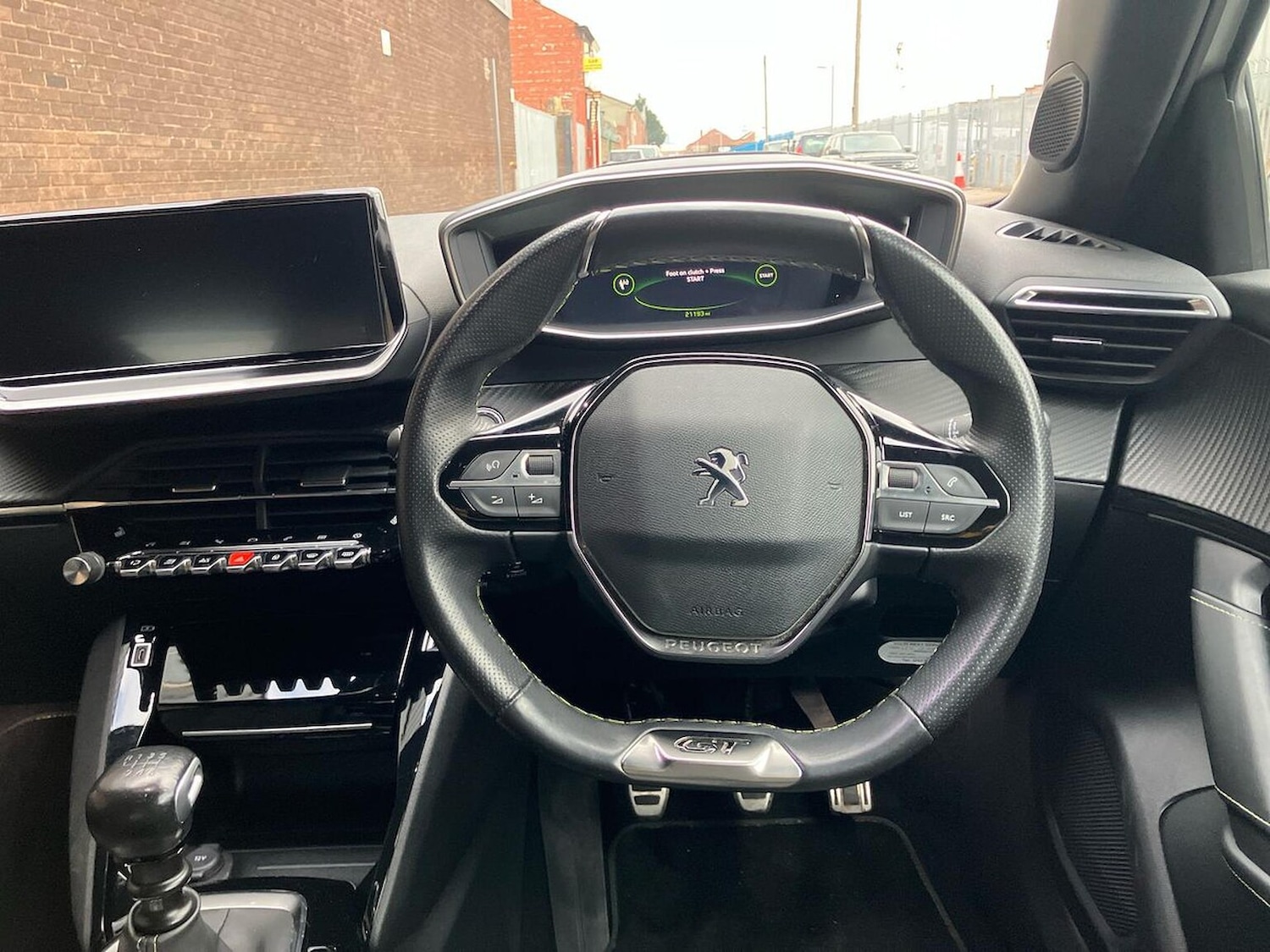 Used Peugeot 2008 2022 for sale - 76281181: Photo 9