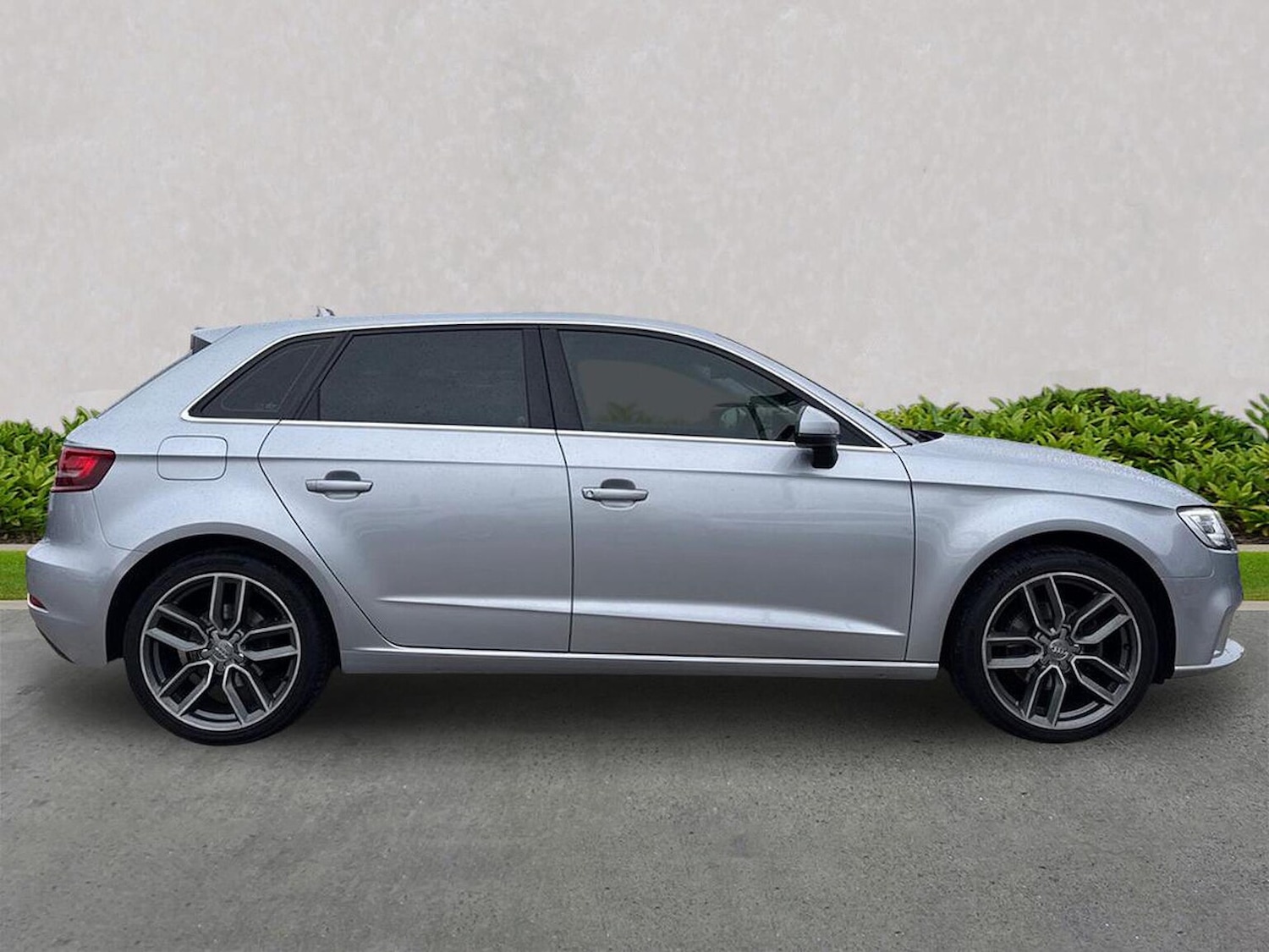 Used Audi A3 2017 for sale - 76316689: Photo 3