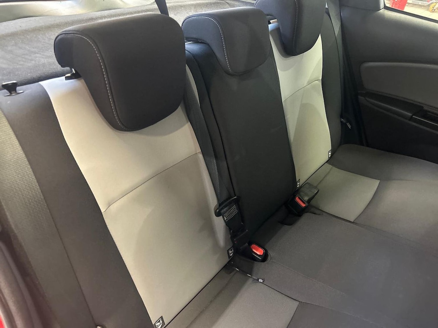 Used Toyota Yaris 2020 for sale - 76565451: Photo 16