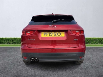 Used Jaguar F-Pace 2019 for sale - 79120303: Photo