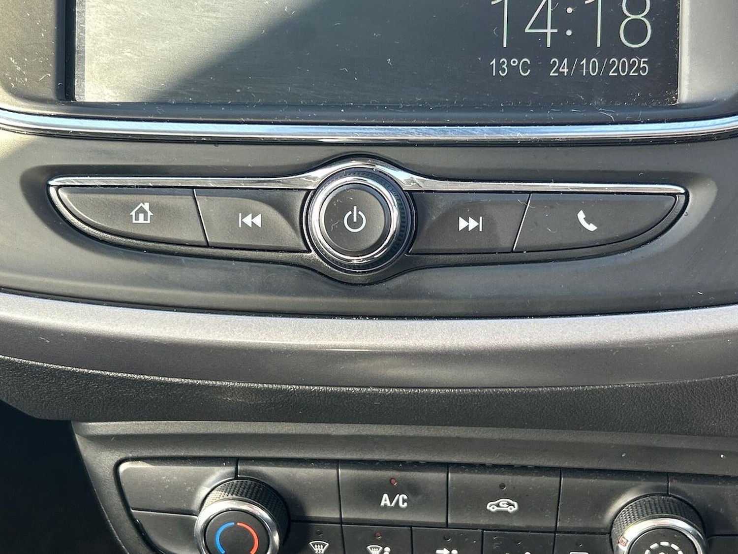 Used Vauxhall Crossland 2021 for sale - 76369188: Photo 23