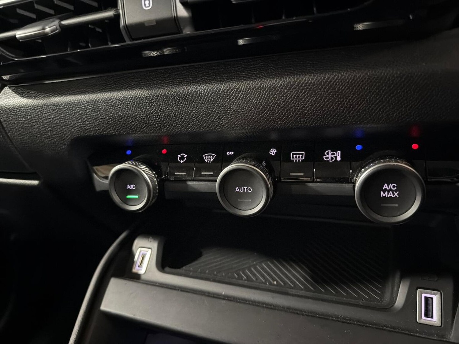 Used Citroen C4 2022 for sale - 77701307: Photo 11