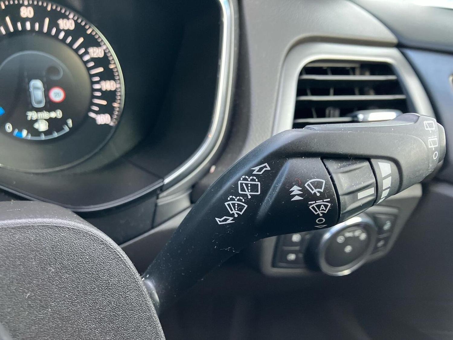 Used Ford Mondeo 2015 for sale - 76832015: Photo 28