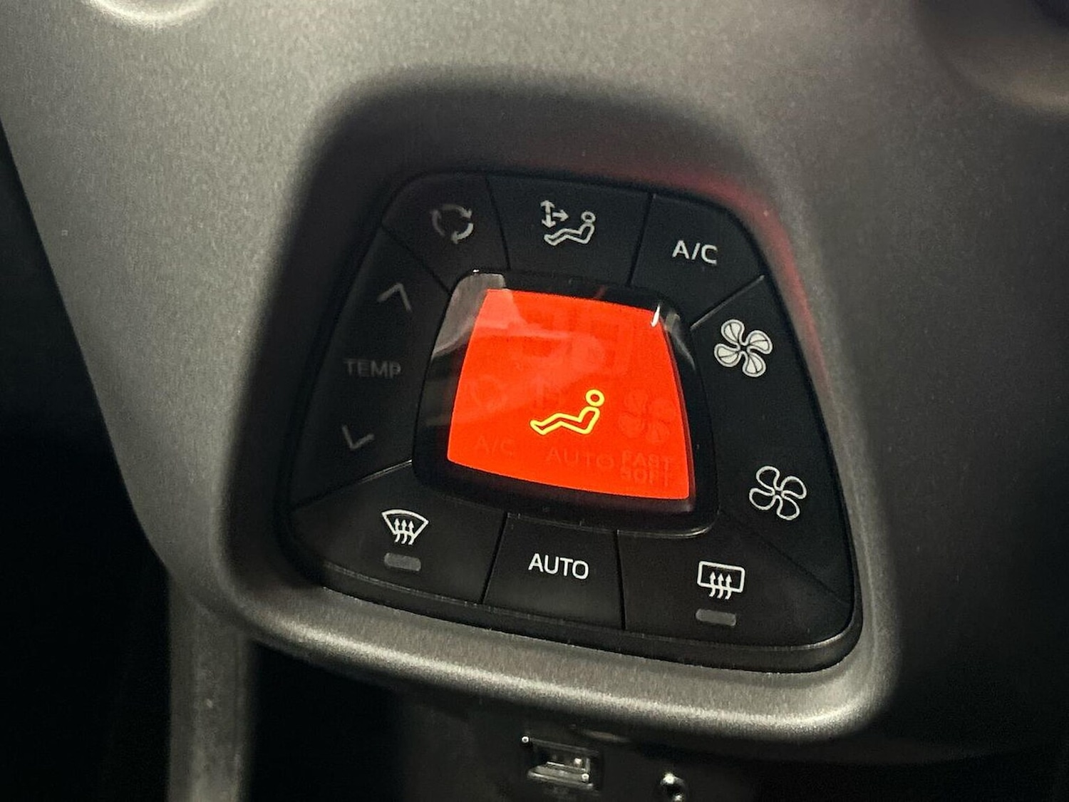 Used Toyota AYGO 2019 for sale - 77639307: Photo 12