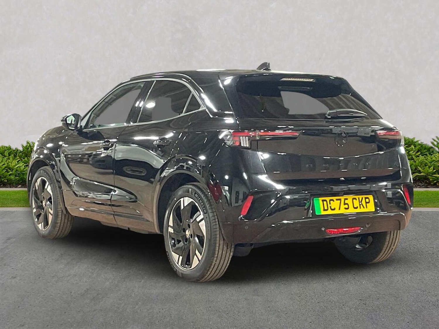 Used Vauxhall Mokka 2025 for sale - 76986973: Photo 2