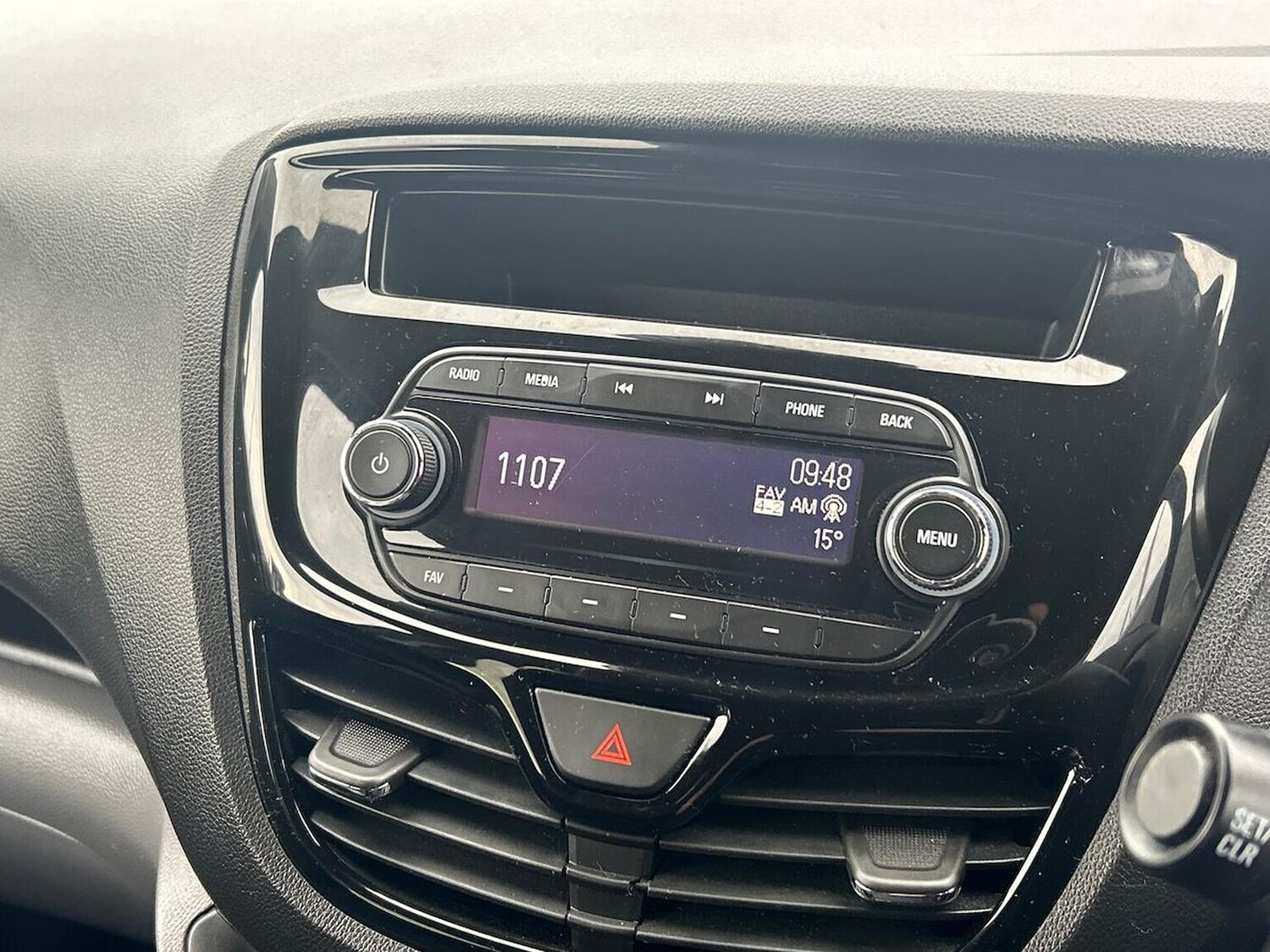 Used Vauxhall Viva 2016 for sale - 76477258: Photo 11